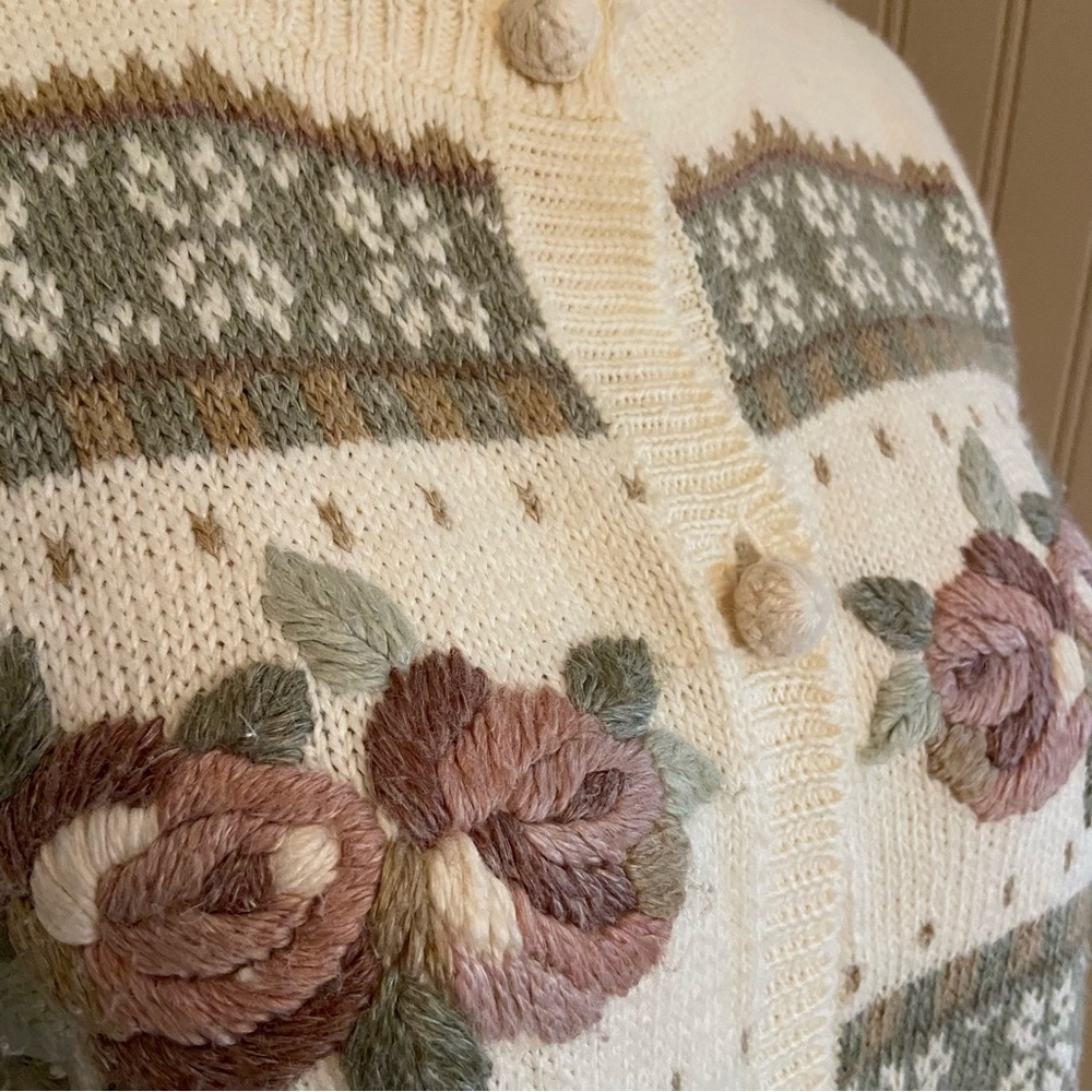 Vintage Cottagecore Granny Sweater Ramie Blend Women’s Size Small-Medium - Picture 3 of 9